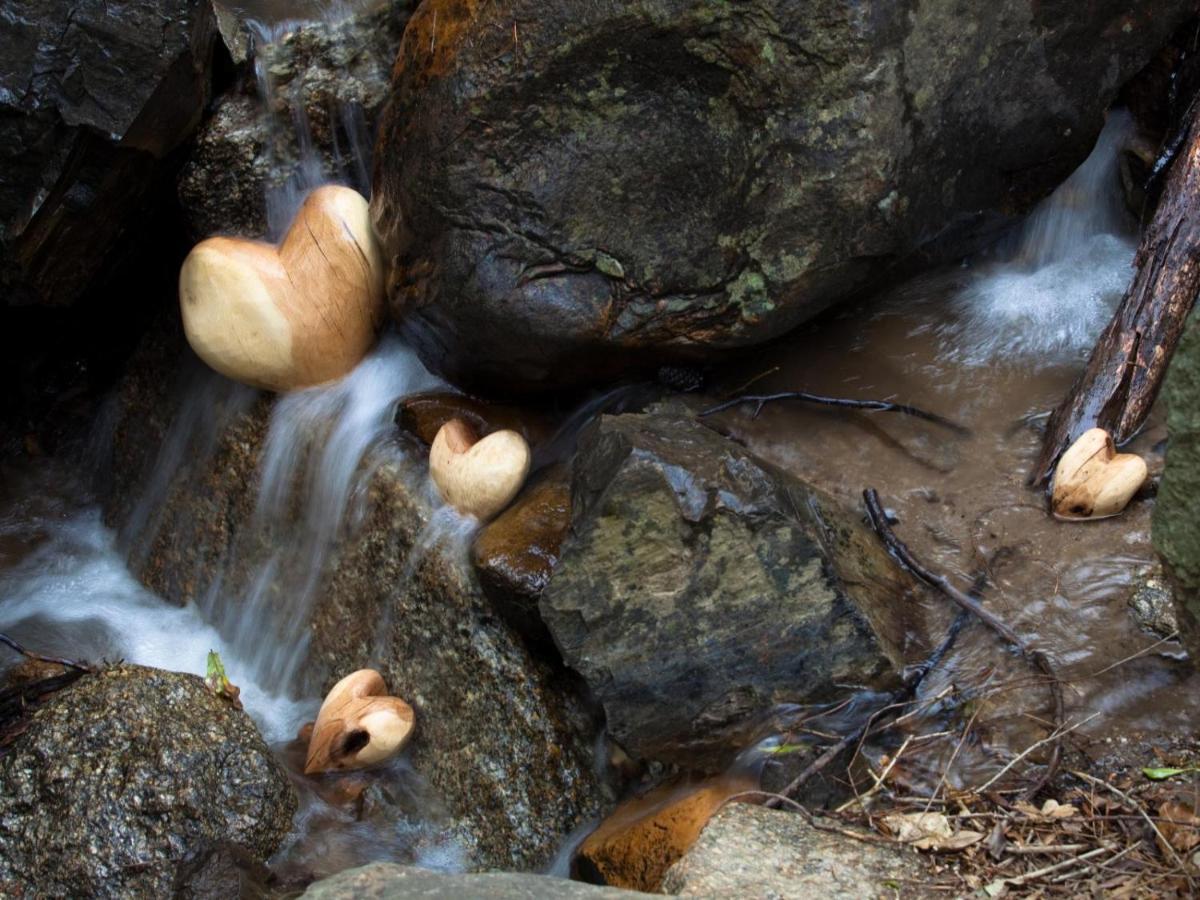 Retreat At Waterfall Valley 파를 외부 사진